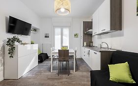 Stayeasy Filzi11 - 3 Bedrooms, 2 Baths - Central Station